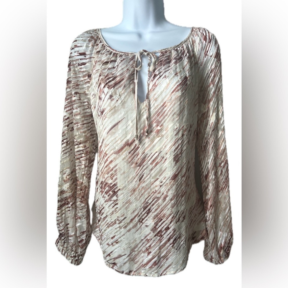 White House Black Market White/Pink Keyhole Front Top - Sz. 10